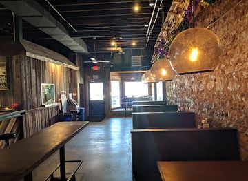 kansas/lawrence/restaurant/lucia