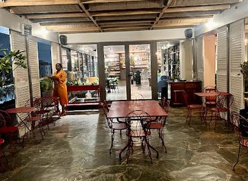 ghana/greater-accra-region/restaurant/the-mix-restaurant-accra