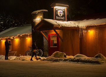 vermont/stowe-mountain-resort/restaurant/backyard