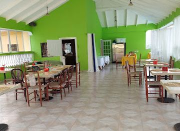 saint-lucia/castries-quarter/restaurant/la-monique-s