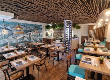 croatia/split/restaurant/ikra-fish-wine