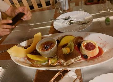 albania/fieri/restaurant/floart-1992