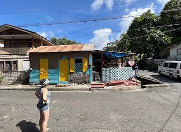 saint-lucia/tet-paul-nature-trail/restaurant/mama-tilly-s-bar