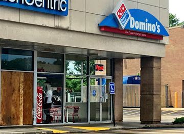 michigan/st-joseph/restaurant/domino-s-pizza