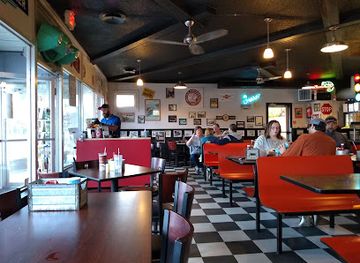 arkansas/eureka-springs/restaurant/filling-station-restaurant