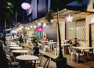 philippines/manila/malate/restaurant/silya