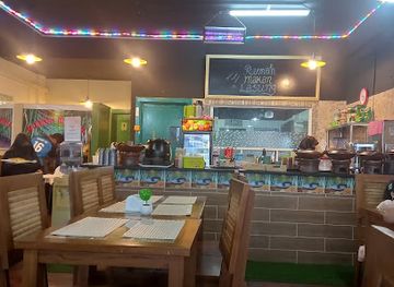 brunei/pulau-selirong-forest-reserve/restaurant/rumah-makan-lasung