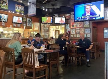 alabama/auburn/restaurant/baumhower-s-victory-grille