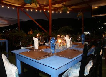 saint-vincent-and-the-grenadines/mustique/restaurant/cheri-s-rooftop-terrace