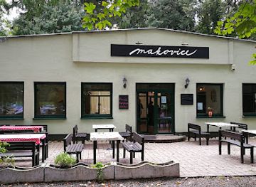 slovakia/zahorie/restaurant/makovice