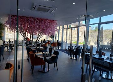 united-kingdom/glamorgan/restaurant/hensol-castle