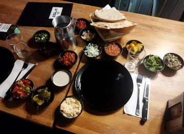 israel/safed/restaurant/avisror