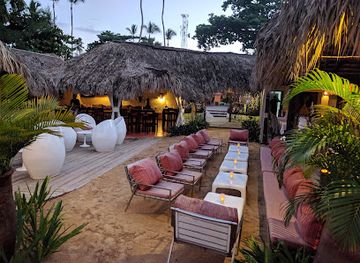 dominican-republic/los-haitises/restaurant/paco-cabana