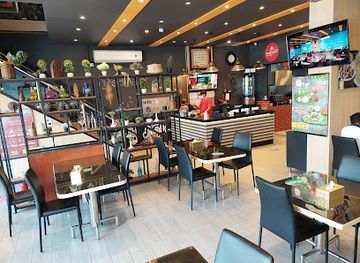 saudi-arabia/dammam/restaurant/red-table-restaurant-abdullah-fouad-branch