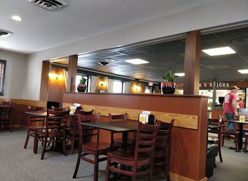 ohio/findlay/restaurant/campus-pollyeyes