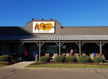 mississippi/ross-barnett-reservoir/restaurant/cracker-barrel-old-country-store