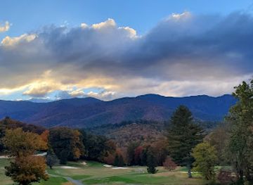 north-carolina/pisgah-national-forest/restaurant/hawtree-s-pub-and-grill