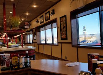 wyoming/medicine-bow-national-forest/restaurant/iron-skillet
