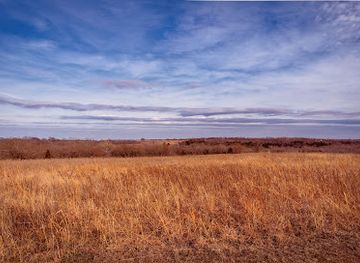 kansas/tallgrass-prairie-national-preserve/restaurant/prairie-center