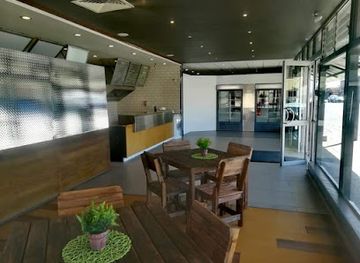 namibia/keetmanshoop/restaurant/shooters-take-away