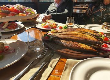 albania/vlore/restaurant/tre-forchette-restaurant