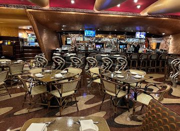 illinois/chicago/magnificent-mile/restaurant/the-cheesecake-factory