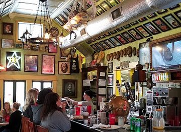 tennessee/chattanooga/restaurant/aretha-frankensteins