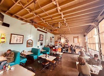 arizona/prescott-national-forest/restaurant/dinner-bell-cafe