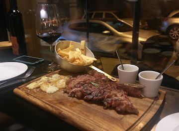 lebanon/beirut/downtown-beirut/restaurant/skirt