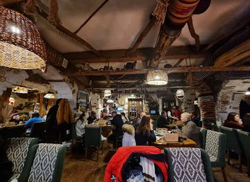 ukraine/vorokhta/restaurant/mushroom-house