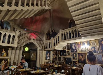 italy/herculaneum/restaurant/lumos-pub