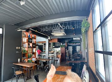 thailand/tenasserim-hills/restaurant/sit-and-wonder