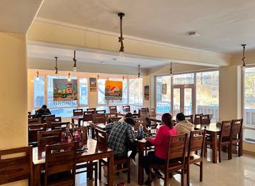 india/manali/restaurant/zam-zam-mediterranean