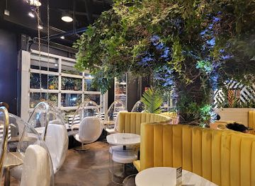 connecticut/bear-mountain/restaurant/the-place-2-be