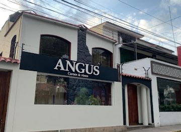 peru/arequipa/yanahuara/restaurant/.