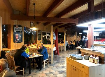 czechia/hradec-kralove/restaurant/restaurace-na-soutoku