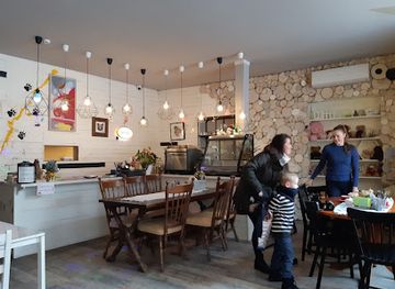 latvia/daugavpils/restaurant/yoggi-bear