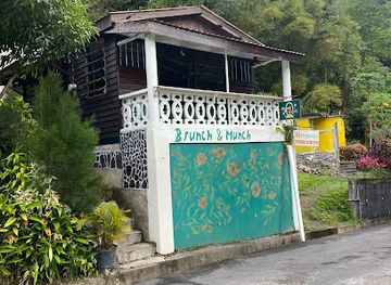 dominica/middleham-falls/restaurant/brunch-and-munch