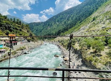 pakistan/kaghan-valley/restaurant/malkandi-trout-fish-restaurant