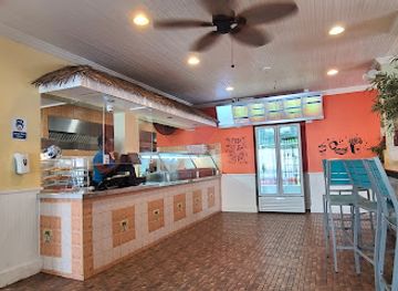 the-bahamas/harbour-island/restaurant/tropic-hut-pizzeria-ice-cream-parlour