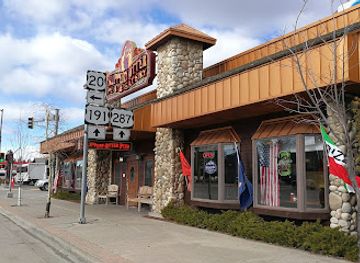 montana/yellowstone-national-park/restaurant/slippery-otter-pub