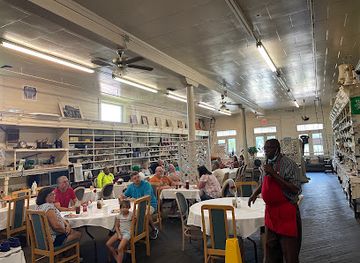 mississippi/natchez-trace-parkway/restaurant/the-old-country-store