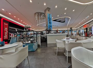 slovenia/celje/restaurant/wannabe