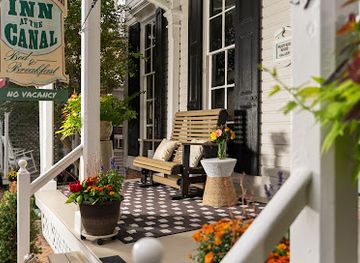 maryland/chesapeake-and-ohio-canal-national-historical-park/restaurant/inn-at-the-canal