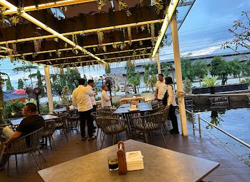 indonesia/east-kalimantan/restaurant/decafe-resto-pastry-bakery-samarinda