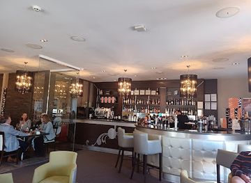 united-kingdom/wales/restaurant/signatures-restaurant