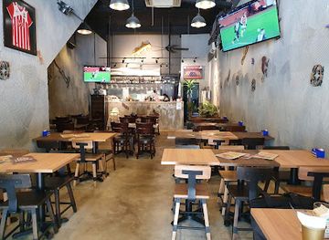 singapore/bukit-timah/restaurant/little-lazy-lizard