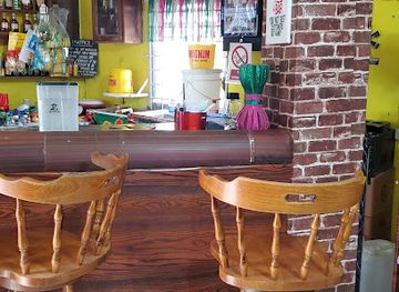 jamaica/morant-bay-area/restaurant/intown-bar-and-lounge