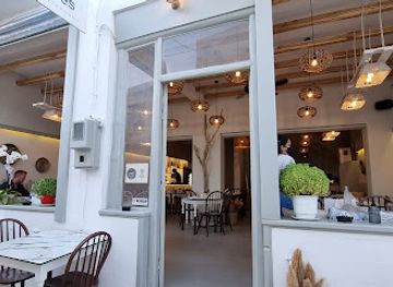 greece/cyclades/restaurant/mikres-cyclades