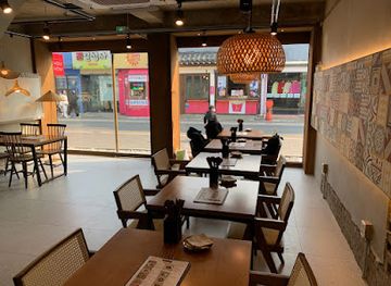 south-korea/gyeongju/restaurant/chomchom